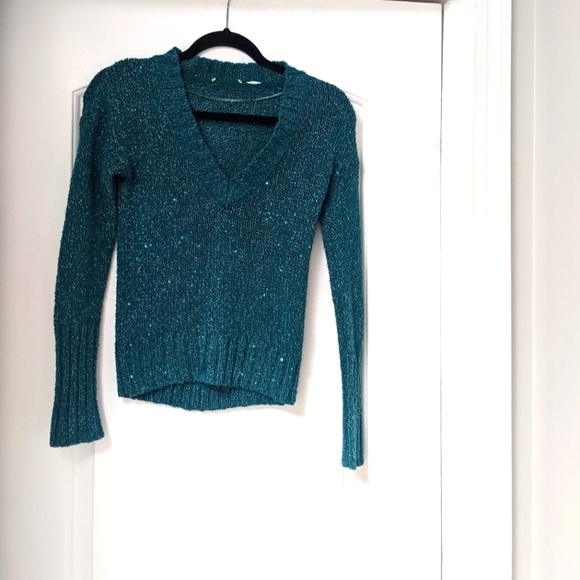 Pretty sparkly sweater top - Picture 1 of 15